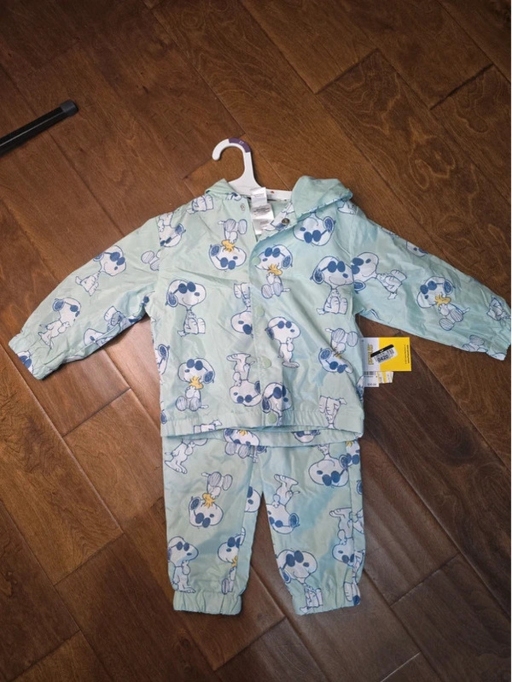 2t brand new snoopy, tracksuit, item 420G7